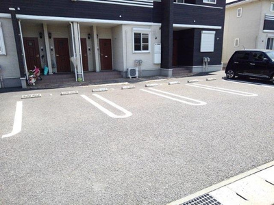 【駐車場】 | ラヴ・リッサⅣ