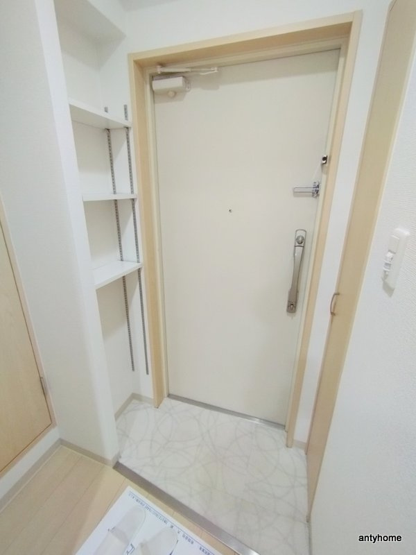 アーバンフラッツ心斎橋　仲介手数料無料の玄関
