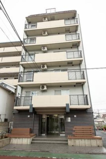 コーボック新小金井の外観