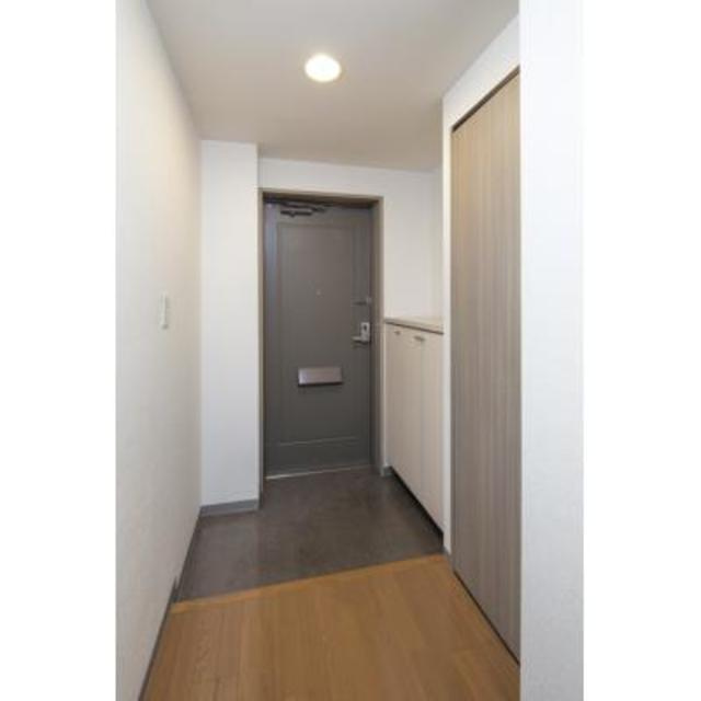 コーボック新小金井の玄関|※写真は同タイプ住戸です。