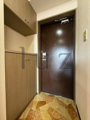パレノール城山の玄関