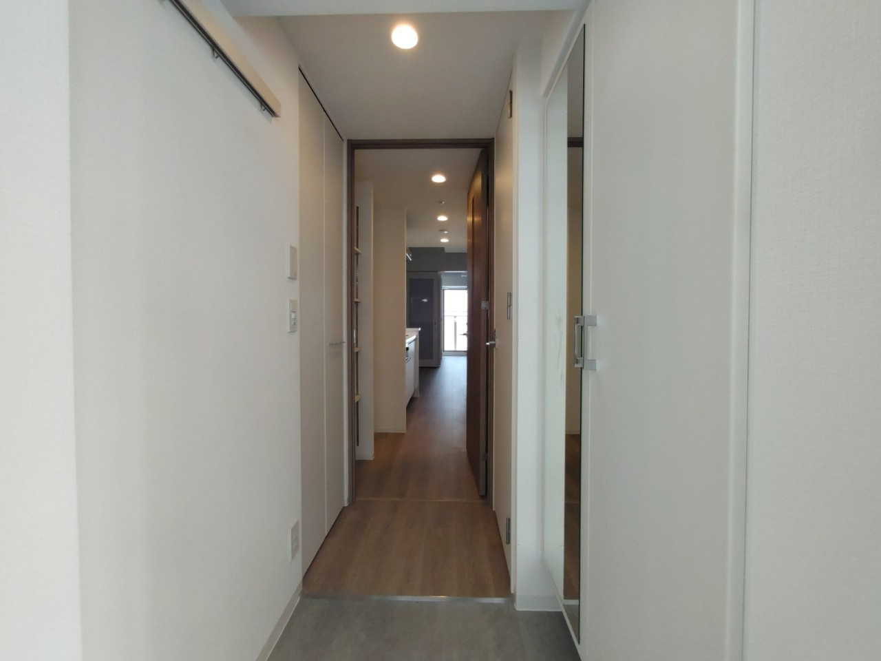 アーバネックス西本町の玄関