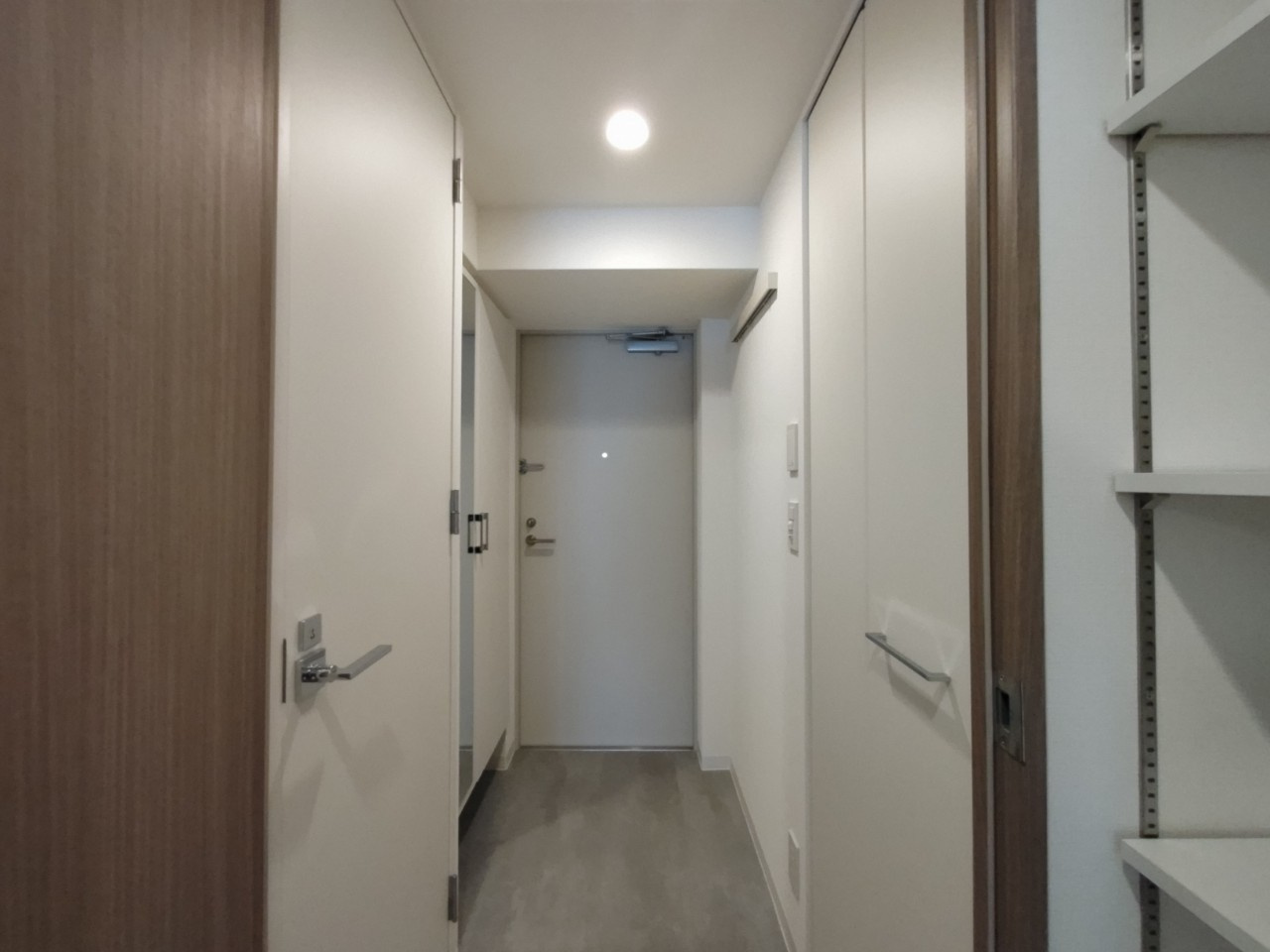 アーバネックス西本町の玄関