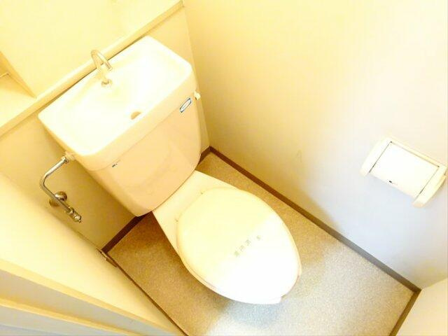 ロジェ高井戸壱番館のトイレ|落ち着いた色調のトイレです