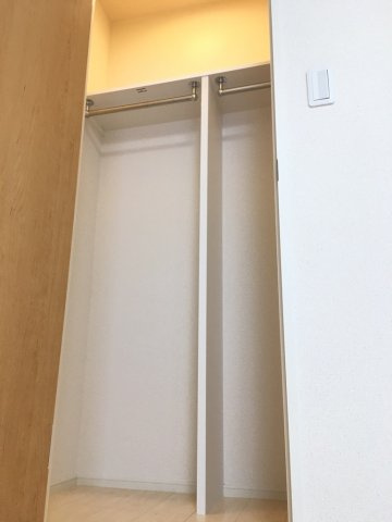 クレイノフェリオの内装|ウォークインクローゼット採用