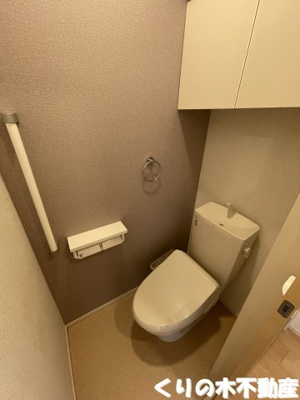 【トイレ】 | シャトードゥレーヴ　Ⅱ | 落ち着いた色調のトイレです