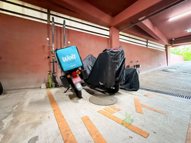 パレス後楽園の駐車場|バイク置き場