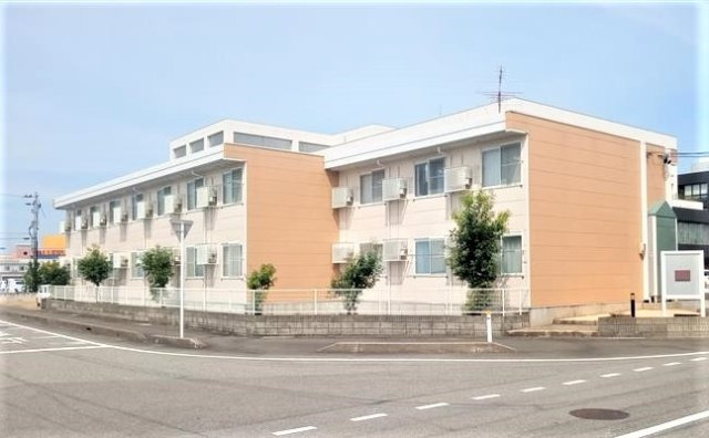 レオパレスき　ら　りの外観