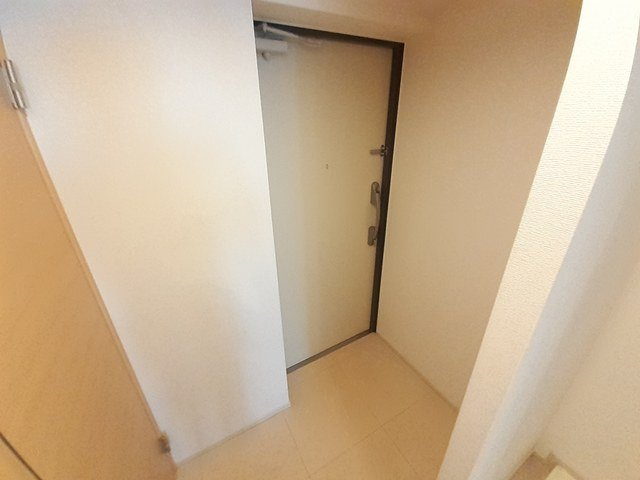 エトワール清水の玄関