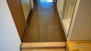 ＯＬＩＯ南長崎の玄関