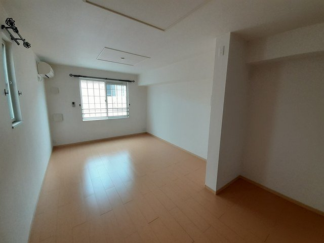 グリシーヌ３番館Ａの居間・リビング
