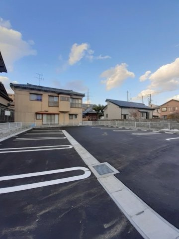 グリーン　ピアの駐車場