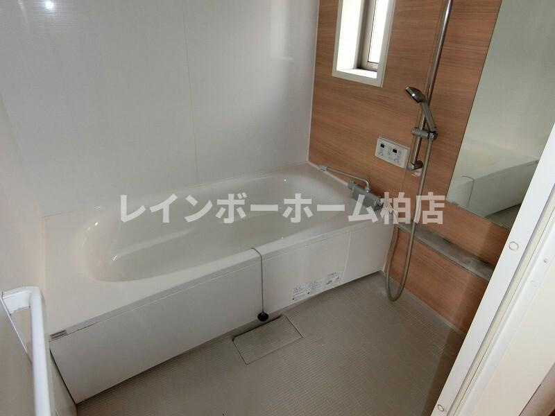 【仲介手数料：50％OFF】対象物件！の浴室