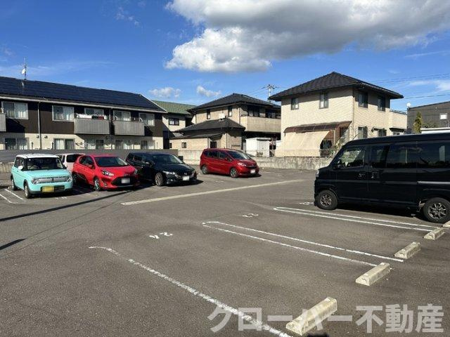 フォンテーヌ金倉 A棟の駐車場|駐車場