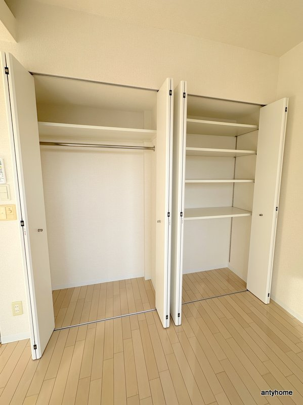 コスモリード谷町六丁目　仲介手数料無料の収納