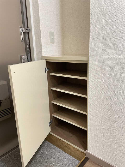 シューズボックス