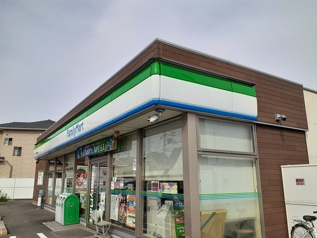 パ－クサイドの周辺|ファミリーマート様まで406m