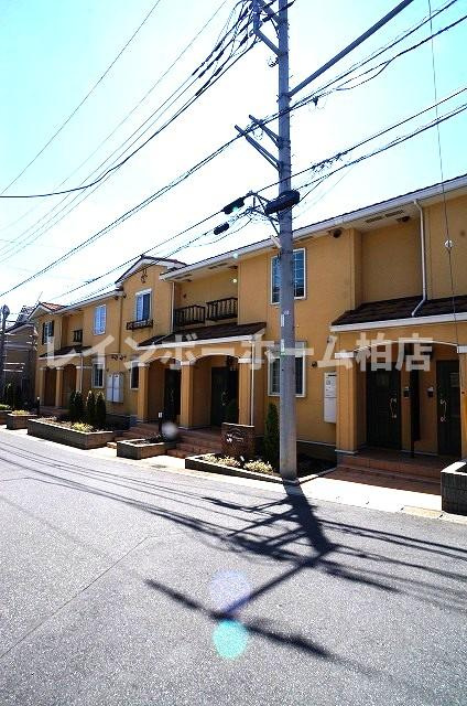 【仲介手数料：50％OFF】対象物件！のエントランス|落ち着いたエントランスです