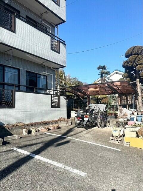 ハイムグリーンパレスの駐車場
