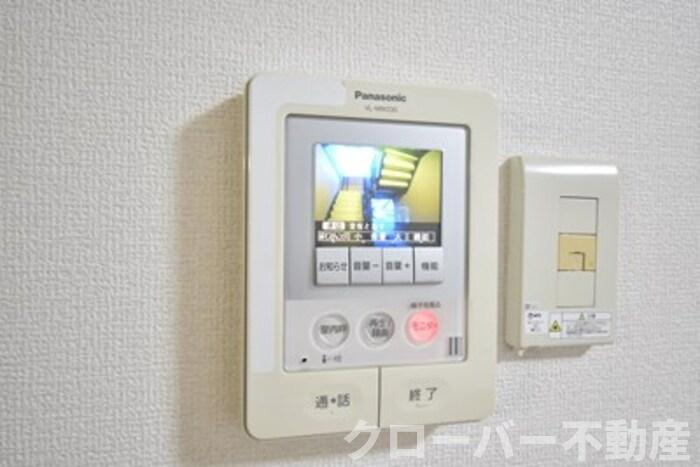 エスポワールメゾン B棟のセキュリティ|モニタ付インターホン