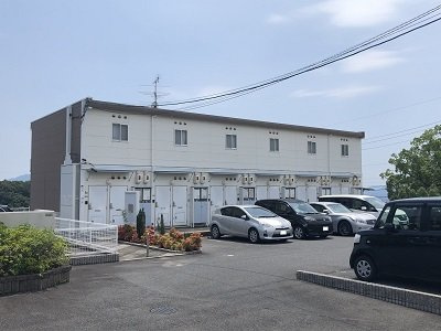 レオパレスクレストハイムのその他|敷地内駐車場