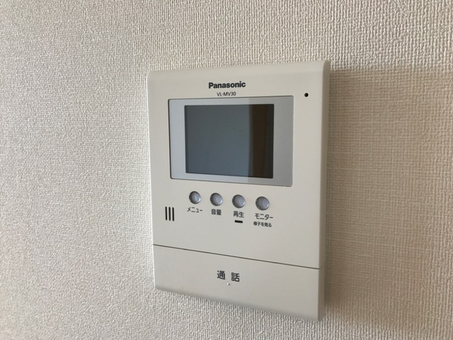 ヒール・コートのセキュリティ|カメラ付インターホン