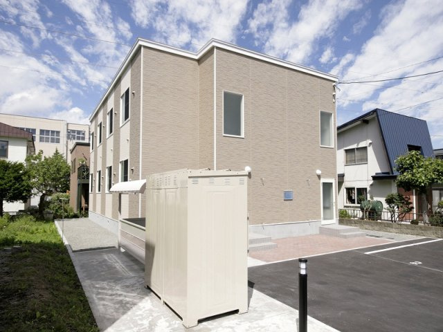 レオパレス羊ヶ丘　康の外観