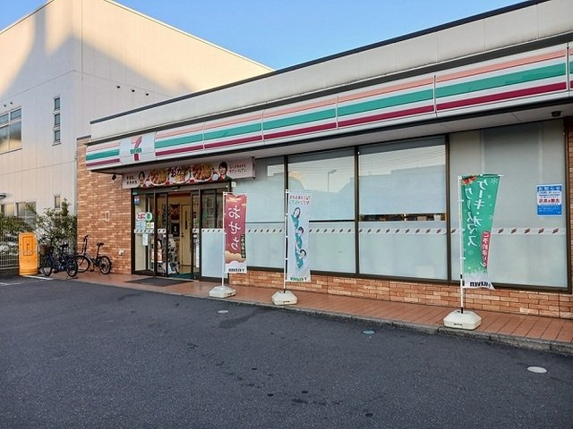 メゾンリリーの周辺|セブンイレブン　東葛西２丁目店まで140m
