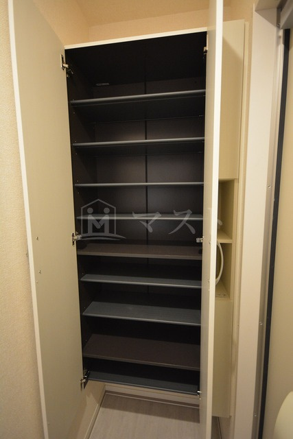 ヴィーブル阿倍野westの収納