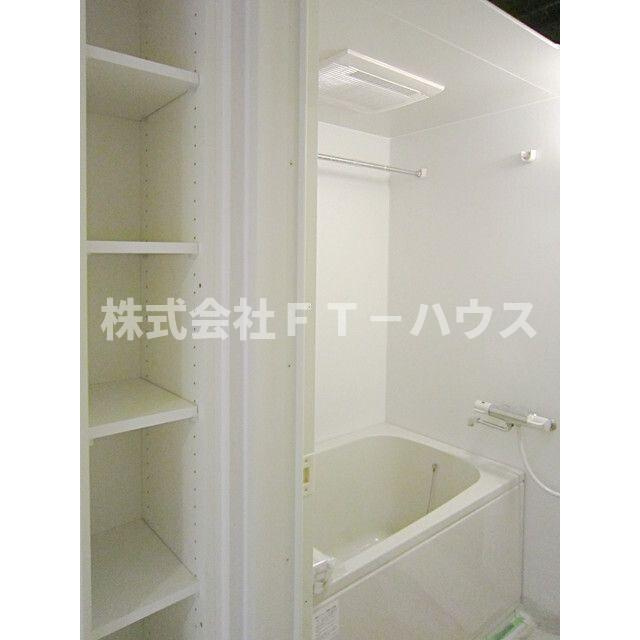 オチェアーノ南行徳の浴室