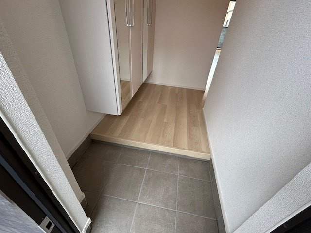 アーバン　ルクラ　Ａの玄関