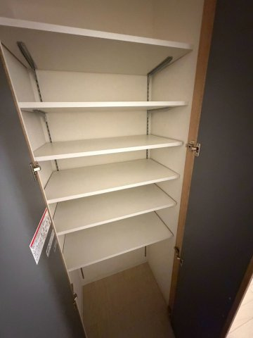セレニティ下木田B棟の収納