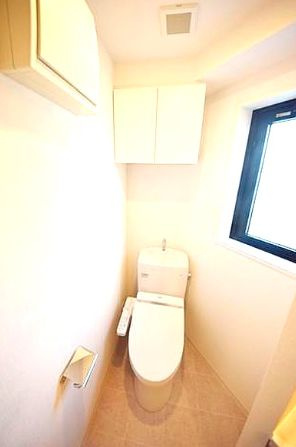 ティモーネ浅草リーヴァのトイレ|落ち着いたトイレです