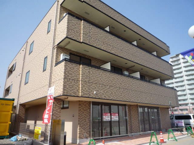 ダイヤモンド　サルーン