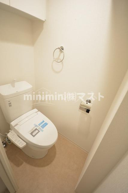 セレニテ日本橋プリエのトイレ|※お部屋によりカラーリングが異なります。