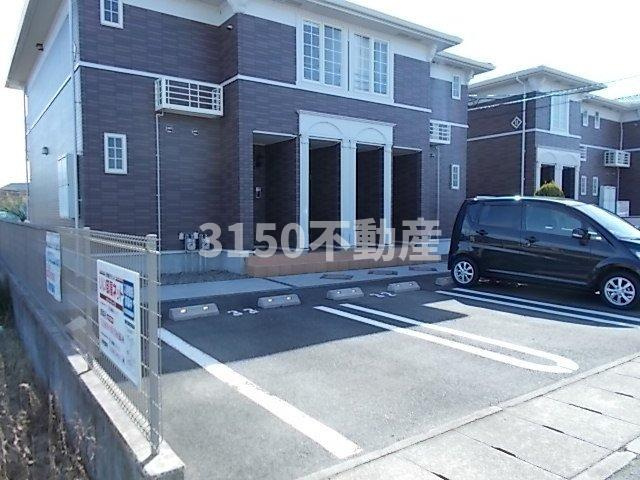 セレーノ　Ⅲ棟の駐車場|駐車場完備です