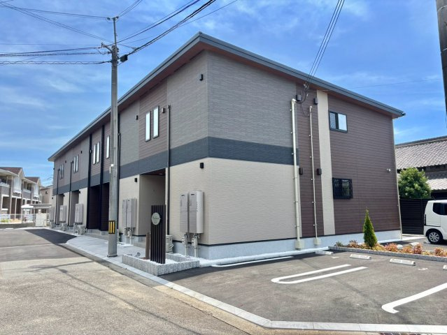 パイン　フォレストの外観