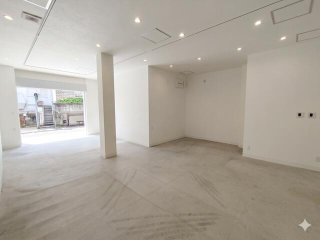 北沢２丁目店舗のロビー| 