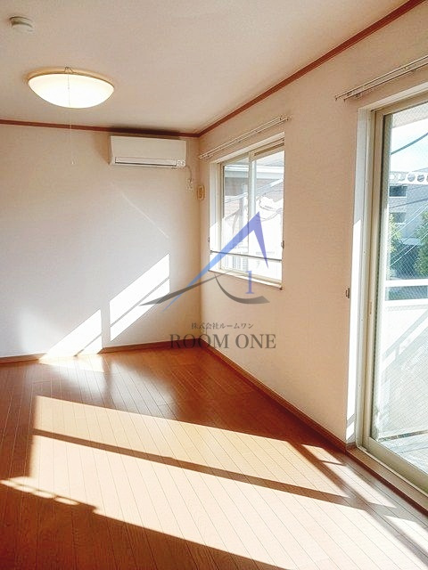 ア・ラ・モードⅡの居間・リビング|洋室のお部屋です。