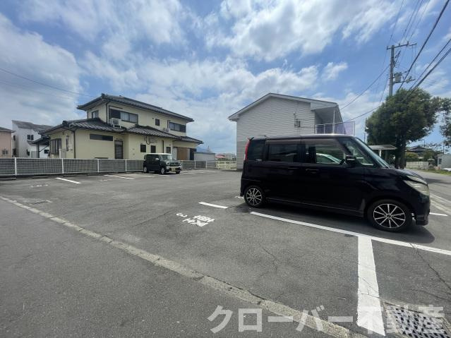 フォブール八幡の駐車場|駐車場