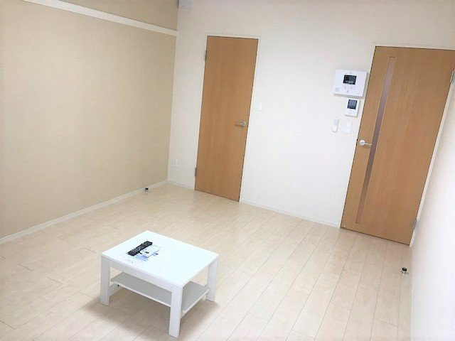 クレイノウィステリアの居間・リビング