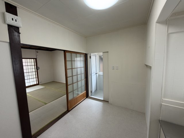 宇部市沼２丁目のタウンのキッチン|コンパクトなキッチンで掃除もラクラク