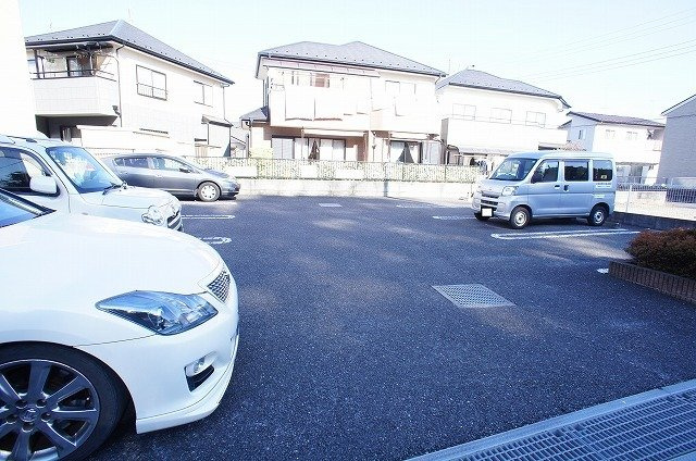 イストワールⅡの駐車場|駐車スペースもあります