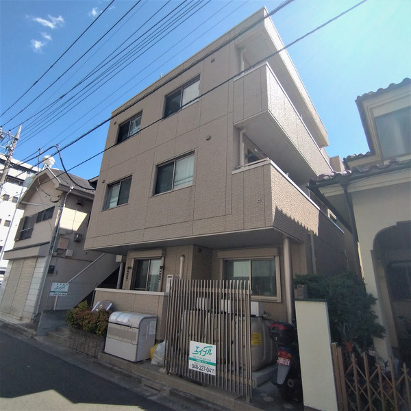 マンション鷹の巣　Ｄ棟の外観