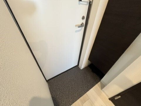 ジーメゾン春日部豊町の玄関