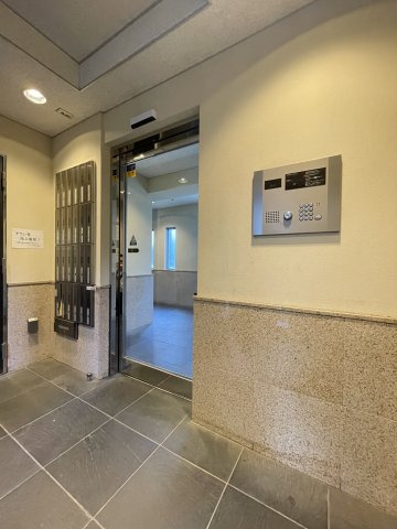 ジュネーゼ方南町 のロビー