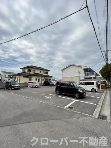 フォブール八幡の駐車場|駐車場