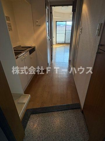 グランピーノ妙典(D-013)の玄関
