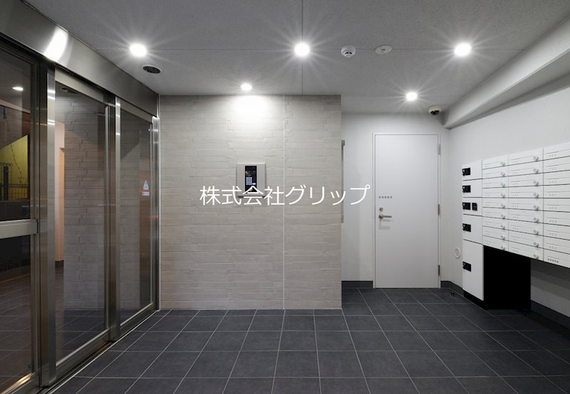 横浜市神奈川区広台太田町の賃貸マンションのロビー