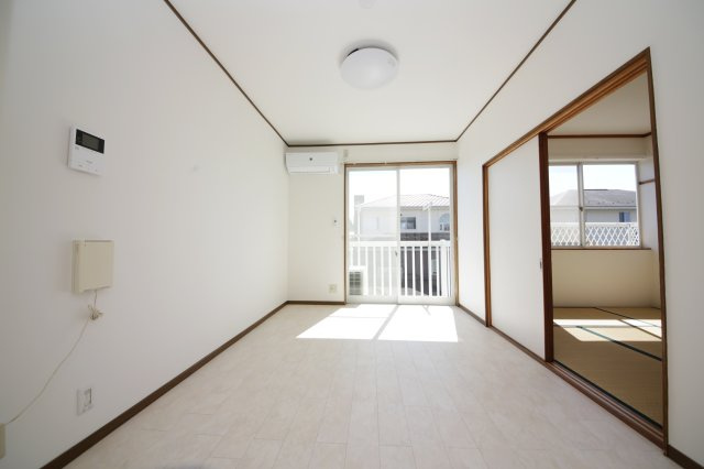 コーポαの内装|別部屋同間取りのお写真となります。参考にご覧くださいませ。